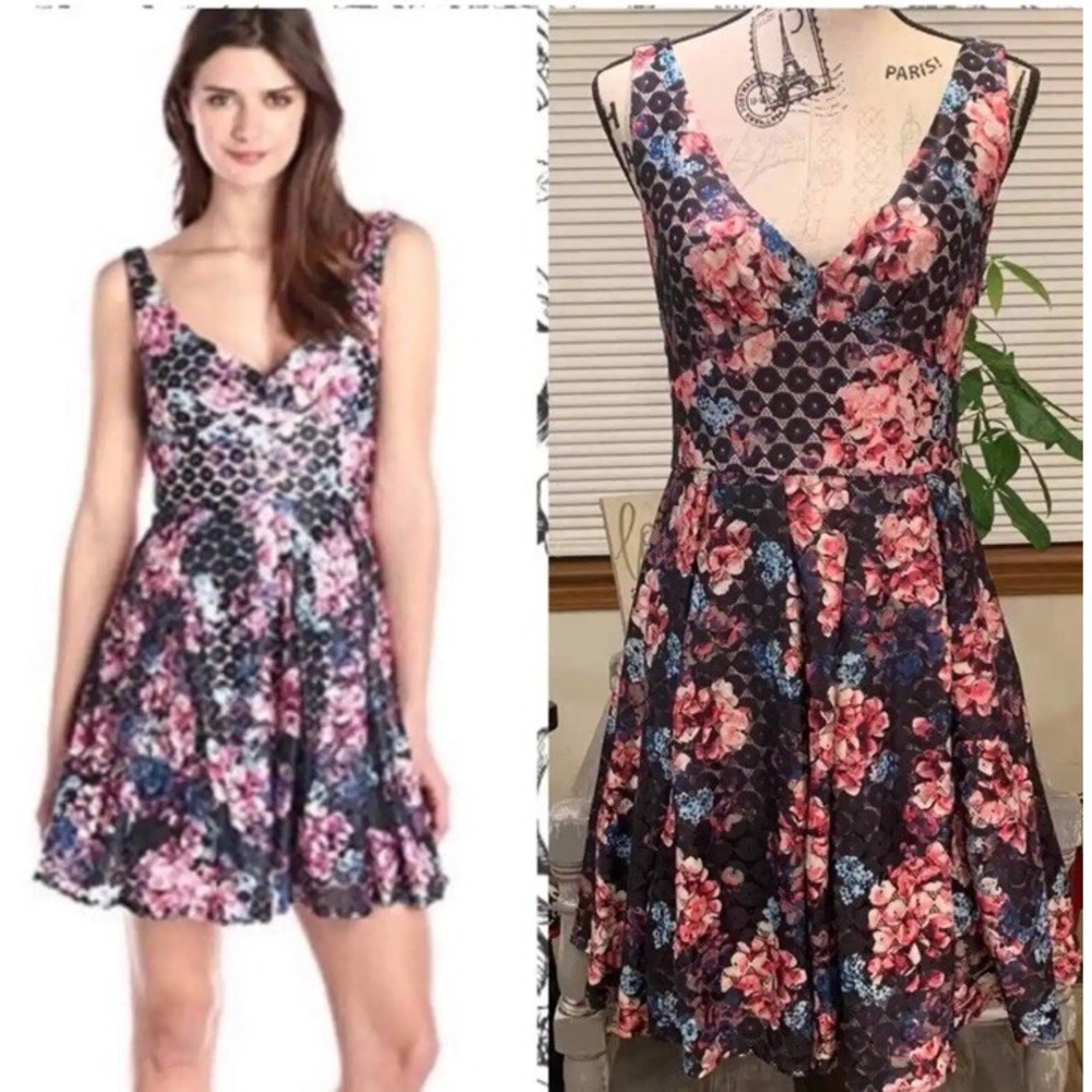 Betsey Johnson Floral Polka Dot Sleeveless V Neck Dress 8 Rockabilly Goth Black